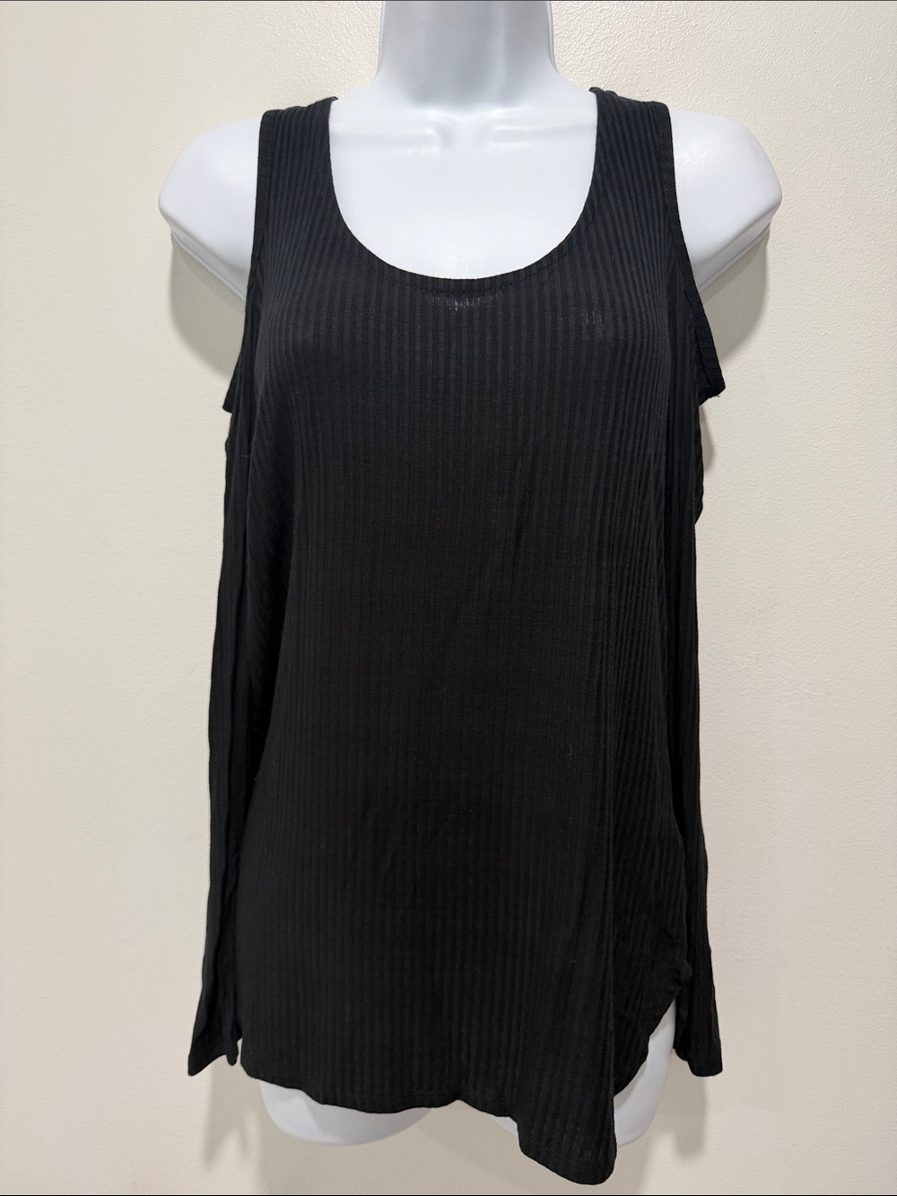 Women's Black Ribbed Cold Shoulder Top